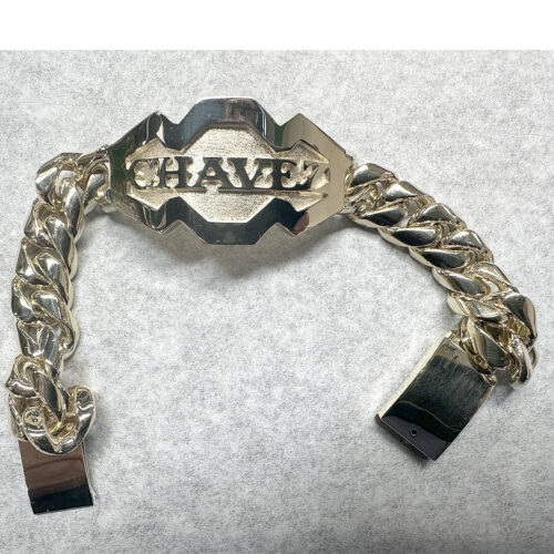 CHAVEZ 14K Gold Nameplate Bracelet – Custom Jewelry Huntington Park