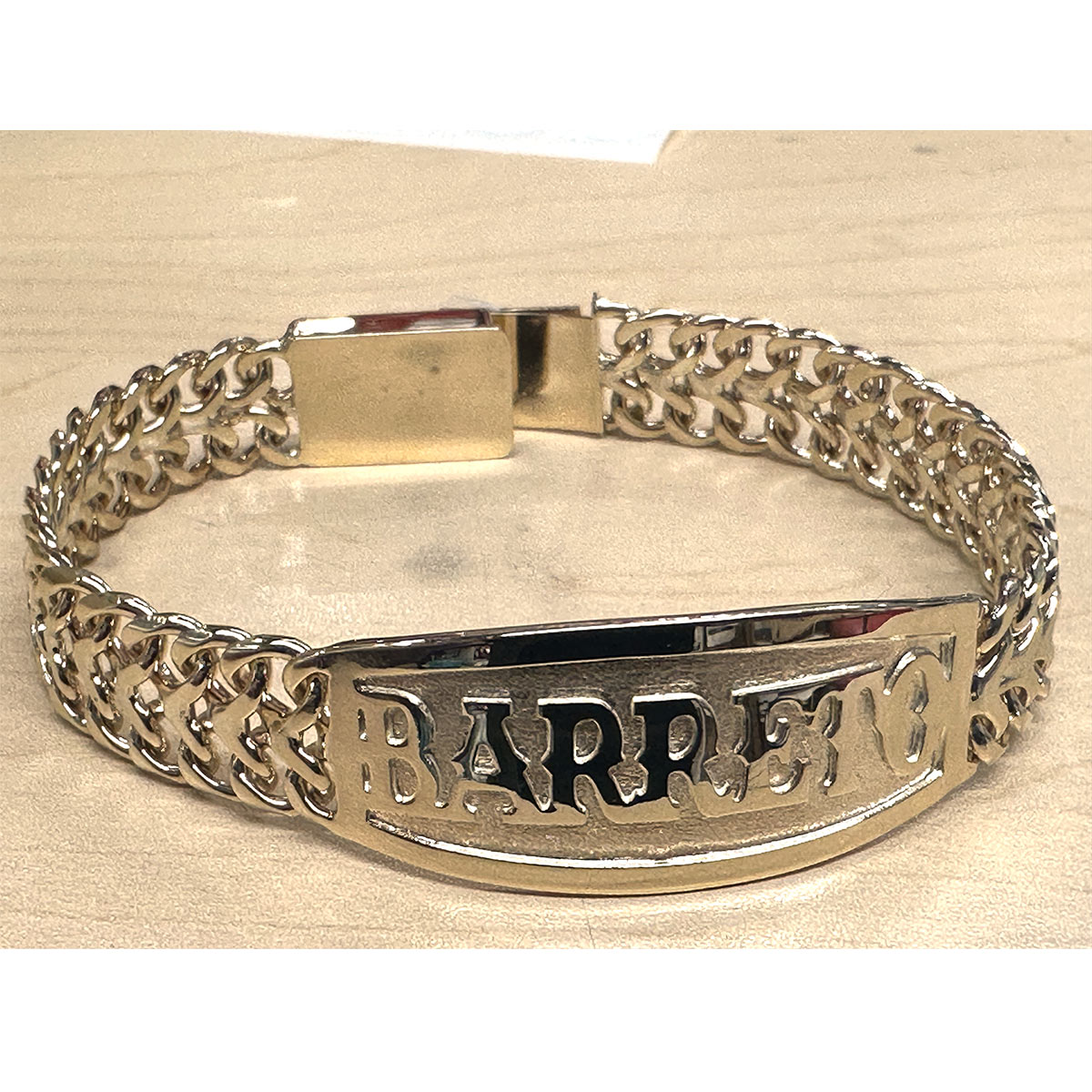 Personalized 14K Gold BARRETO Bracelet – Custom Jewelry Huntington Park 1 Personalized 14K Gold BARRETO Bracelet – Custom Jewelry Huntington Park